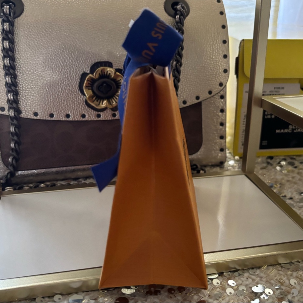 Louis Vuitton EMPTY Small Orange Gift Bag with Blue Ribbon - Picture 4 of 6